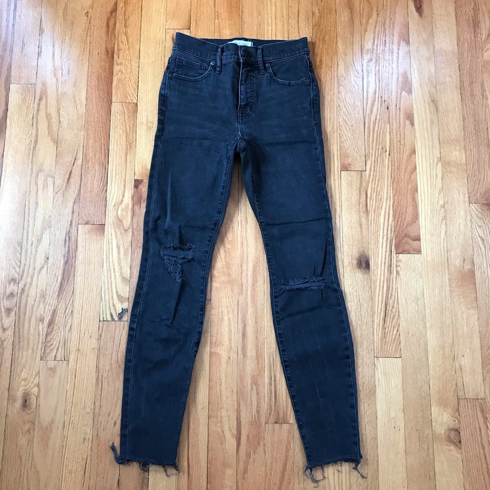 Madewell 9” High Rise Skinny Black Distressed Jeans 25